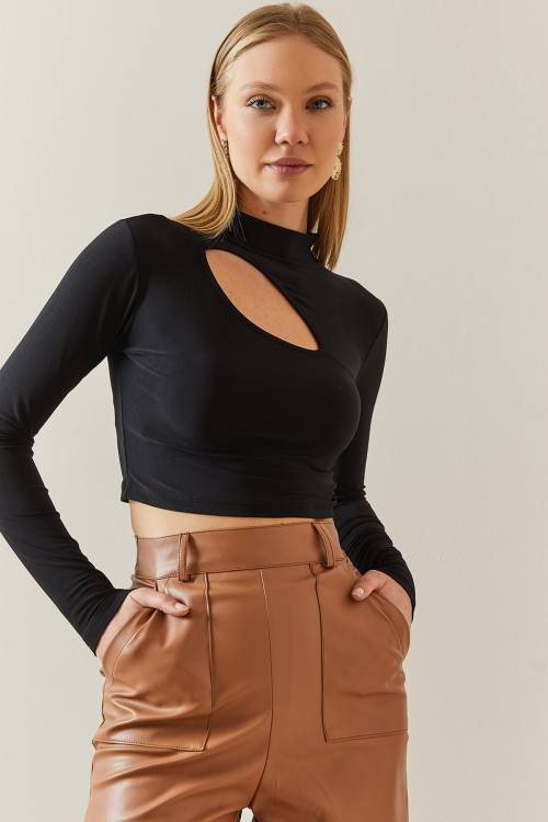 Siyah Pencere Detaylı Yarım Balıkçı Crop Bluz 4KXK2-47804-02 - 5