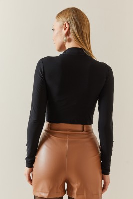 Siyah Pencere Detaylı Yarım Balıkçı Crop Bluz 4KXK2-47804-02 - 7