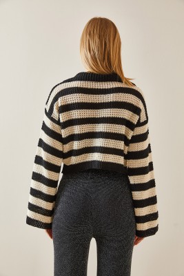 Siyah Polo Yaka Çizgili Crop Kazak 4KXK3-47767-02 - 8