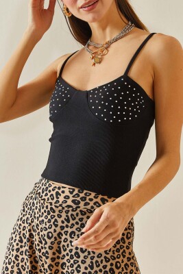 Siyah Taş Detaylı Askılı Bluz 5YXK2-48344-02 - XHAN