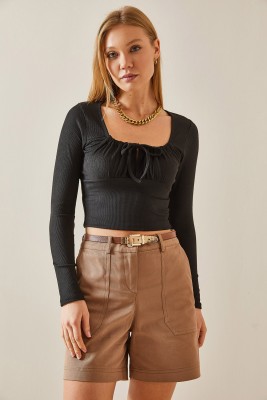 Siyah U Yaka Bağcıklı Kaşkorse Crop Bluz 4KXK2-47775-02 - 3