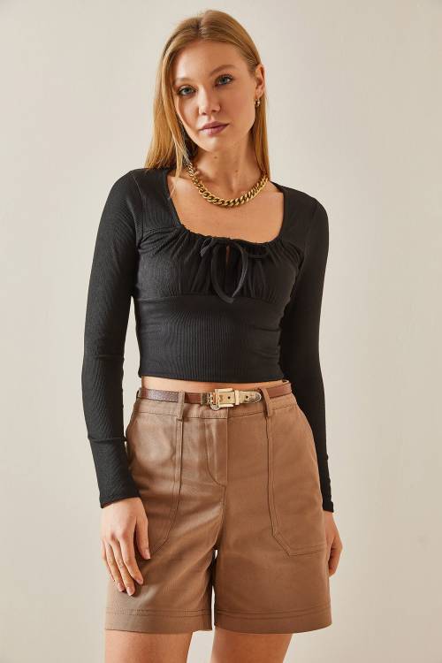 Siyah U Yaka Bağcıklı Kaşkorse Crop Bluz 4KXK2-47775-02 - 3