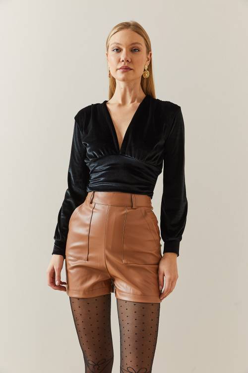Siyah V Yaka Drapeli Kadife Crop Bluz 4KXK2-47806-02 - 7
