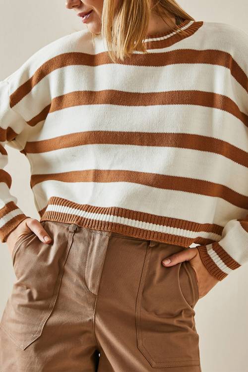 Taba Bisiklet Yaka Çizgili Crop Kazak 4KXK3-47589-30 - 1