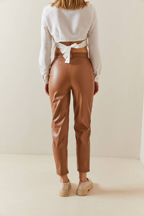 Taba Paçası Yırtmaçlı Deri Görünümlü Pantolon 4KXK5-47844-30 - 6